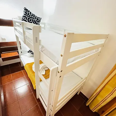 Oura Apartman